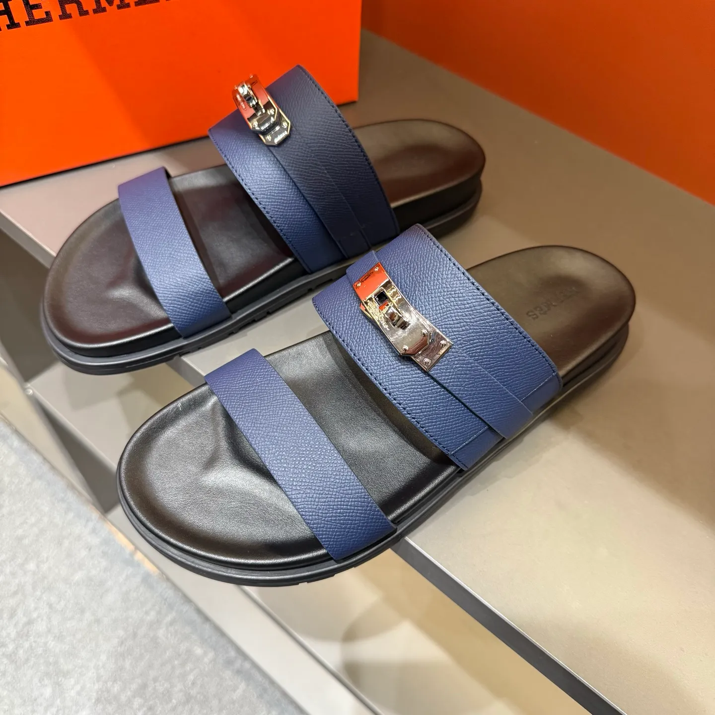 Men's shoes 💰300, size 38-45, the new 2014 summer Hermes shoes are the same as the original ones, handmade by masters! ❥High-end customization, exclusive products, the highest version in the industry⚠❥Using: Hermers upper: (pursuing top walking comfort) ✨Top quality on sale━━━━Hermes━━━━━